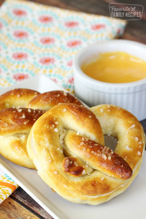 Soft Pretzels with cheese dip
