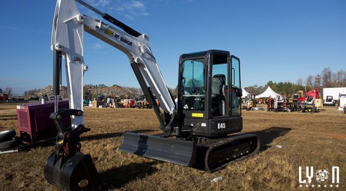 Searching for new and used equipment for sale, then you are at right place. Alex Lyon & Son offers a wide selection of used equipment for sale in USA. We provide a wide range of equipment like construction, demolition, forestry and material handling equipment at affordable prices. For more info visit Syracuse, New York USA.

https://www.lyonauction.com/