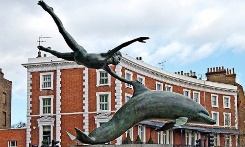 Boy on a Dolphin karya Sir David Wynne