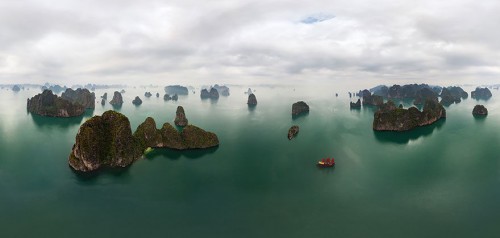 Teluk Halong, Vietnam