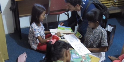 Taman bacaan anak anak 'Jarak'