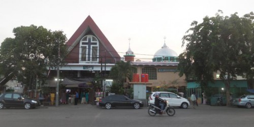 Gereja dan Masjid di Tanjung Priok