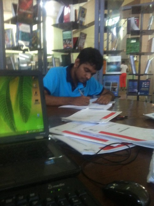 K.K.T Madhusanka in Library @ The open University of Sri Lanka in Nawala Nugegoda