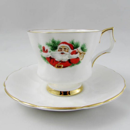 etsy.com Royal Windsor Christmas Tea Cup and Saucer Mea9bc4fe3a939cd34079037c07dcf56f0